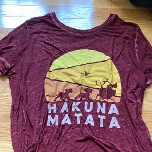 Maroon hakuna matata t-shirt